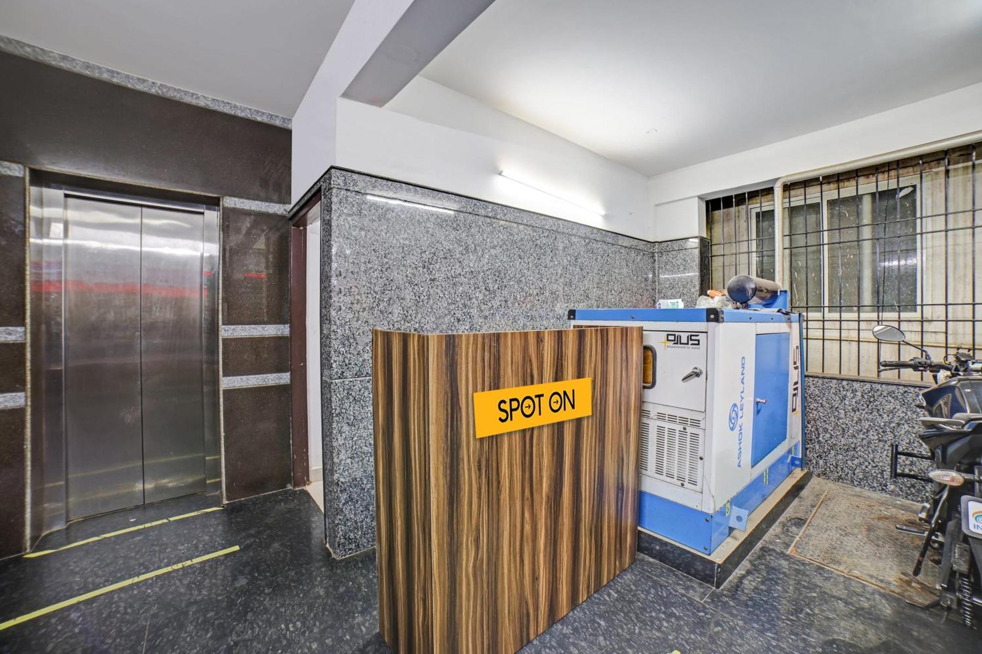 Spot On 81164 San International Hotel Bangalore Luaran gambar